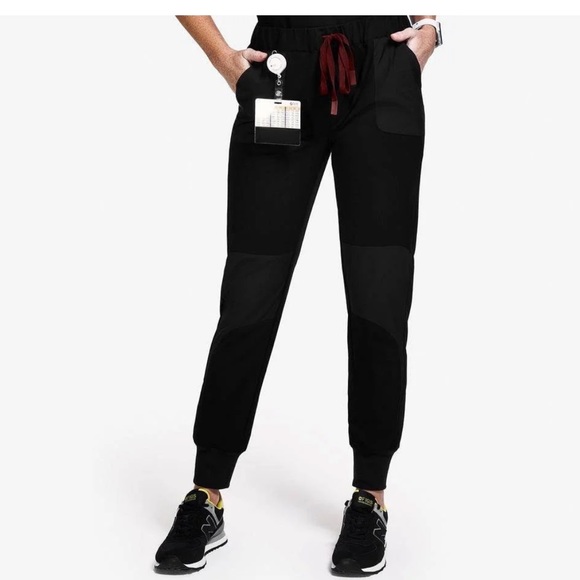 NWT Disney x FIGS SCRUBS SET Mickey Mouse - Picture 3 of 16